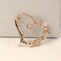 Hot girl gorgeous heart-shaped rhinestone brooch